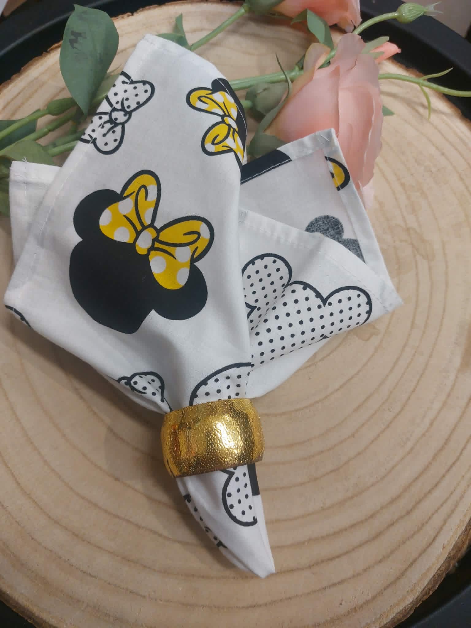 Serweta  nadruk rozmiar 35/35 myszka miki